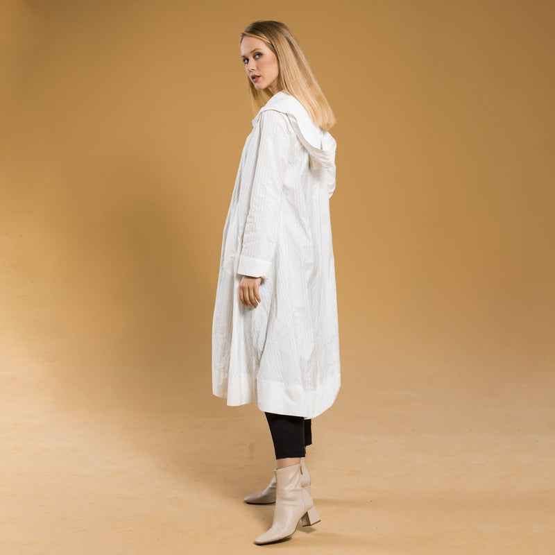 White Raincoat raincoat Lassiva Collection 
